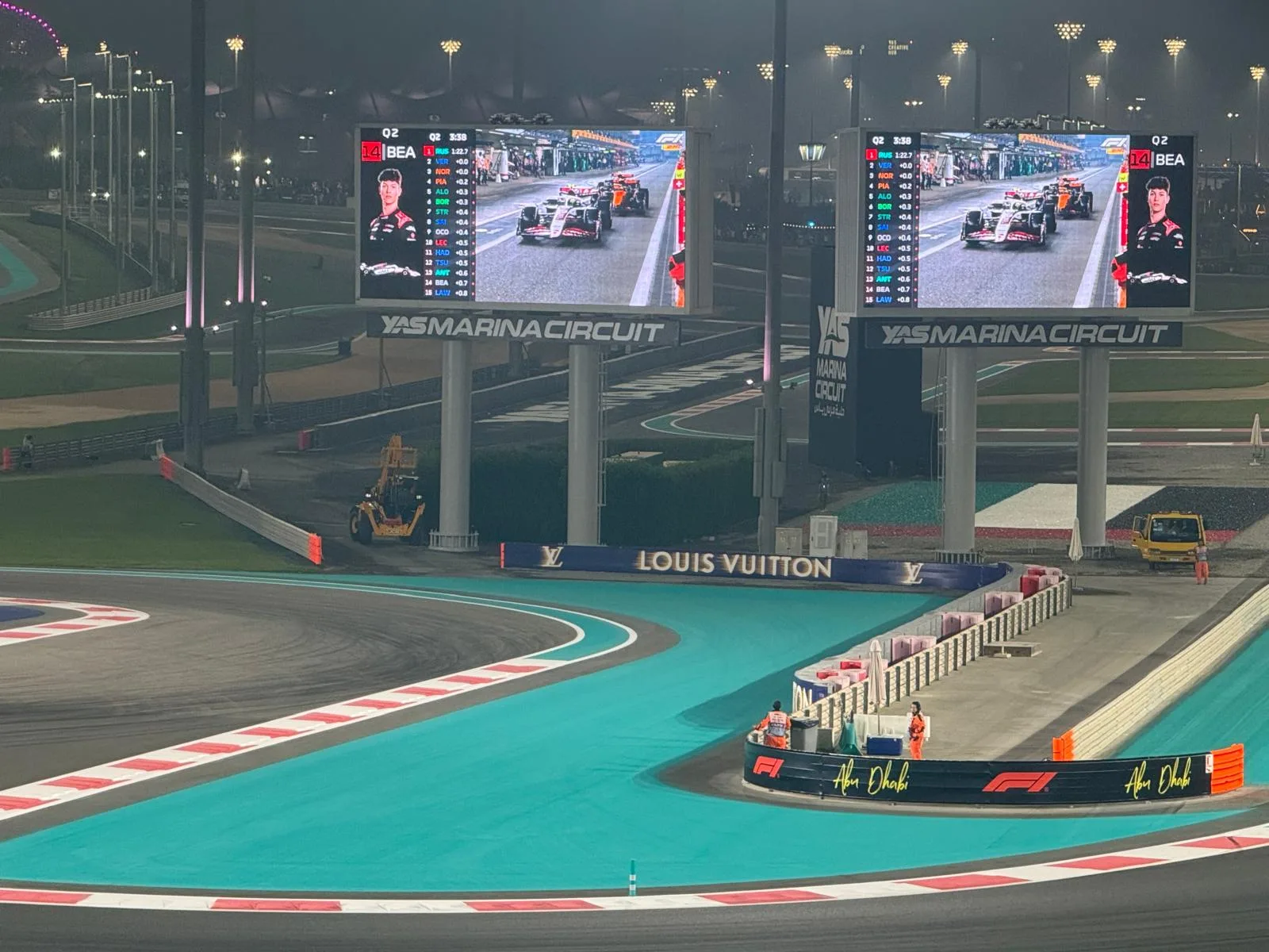 Max Verstappen câștigă calificările