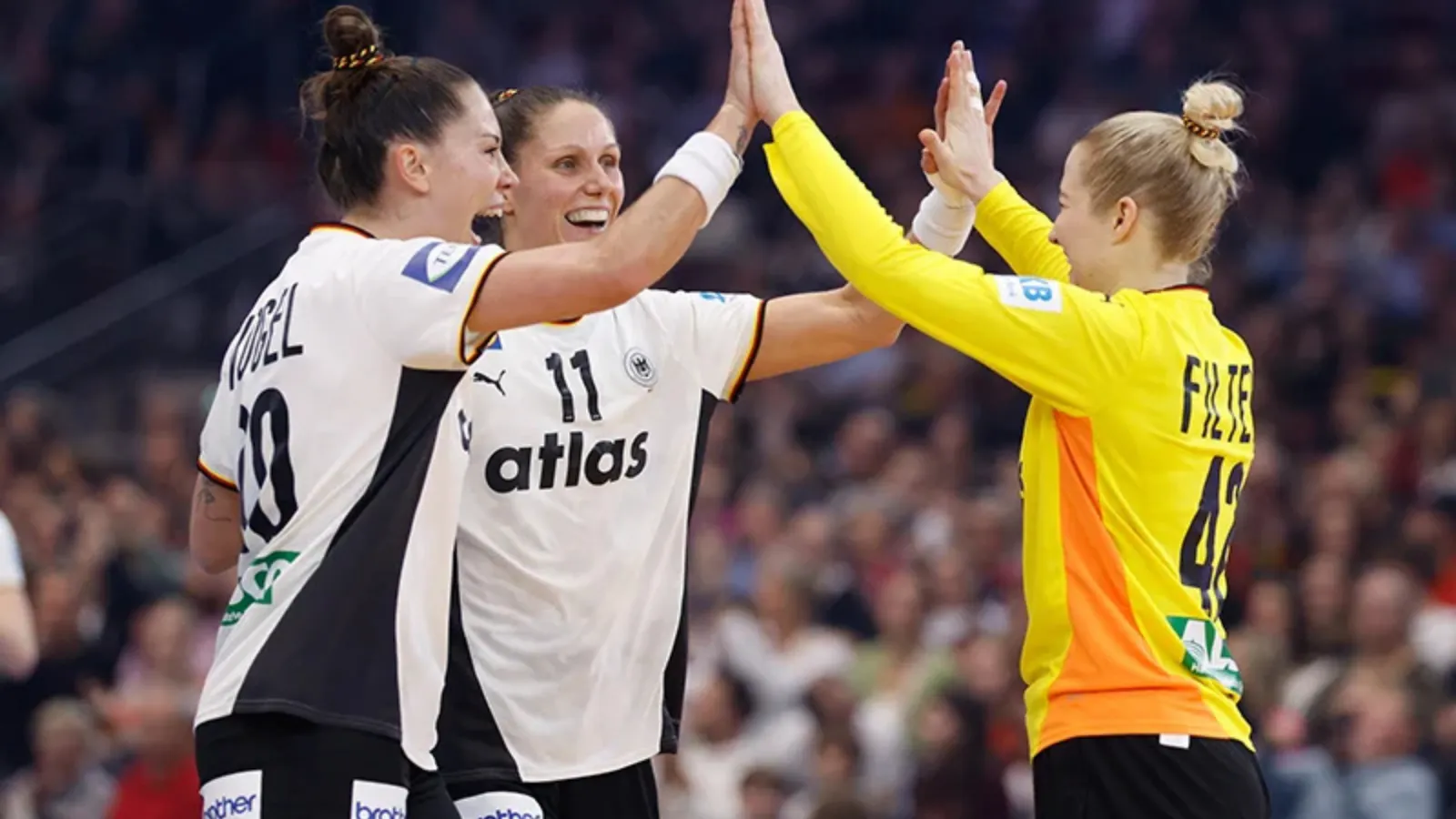 Meciuri Handbal Feminin azi 6 decembrie la TV. Programul complet, televizările și ultimele informații