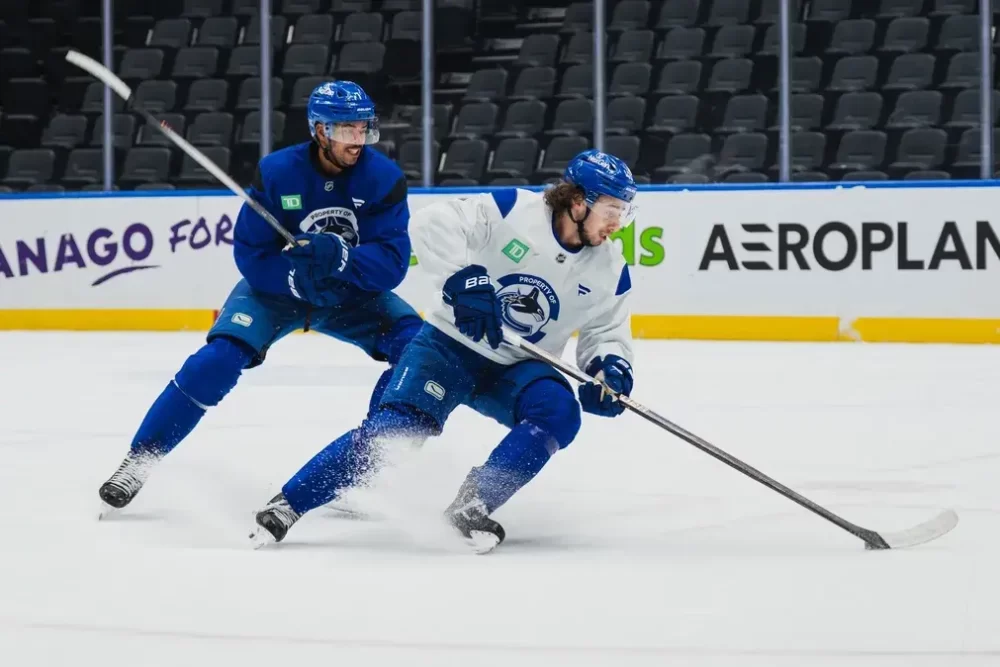 Vancouver Canucks vs Utah Mammoth - Ponturi Hochei NHL 05 decembrie 2025