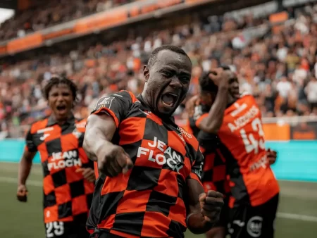 Biletul zilei azi din fotbal 14 decembrie 2025 – Pariurile speciale ne asigură o cotă de 6.67