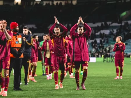 Biletul zilei azi din fotbal 15 decembrie 2025 – Favoritele în prim-plan pentru o cotă de 5.83