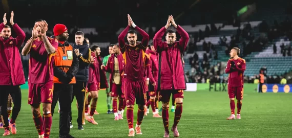 Biletul zilei azi din fotbal 15 decembrie 2025 – Favoritele în prim-plan pentru o cotă de 5.83