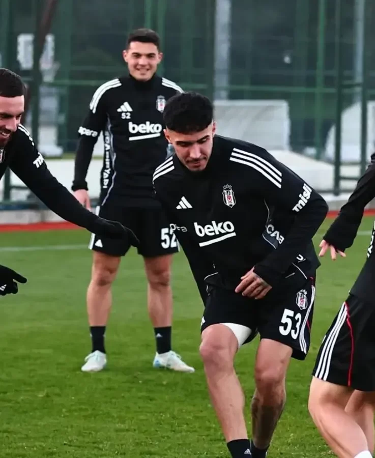 Biletul zilei azi din fotbal 23.12.2025 – Superpariurile ne aduc în prim-plan o cotă de 5.57