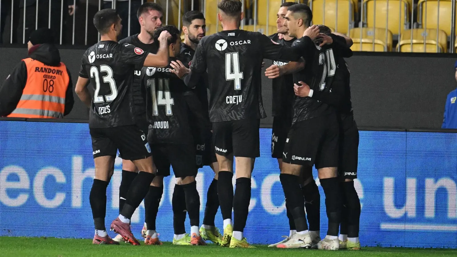 Biletul zilei azi din fotbal 7 decembrie 2025 - Superpariurile ne pot înverzi o cotă de 10