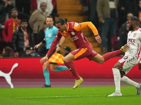 Biletul zilei din fotbal la Mr Bit 13.12.2025 – Granzii în prim-plan pentru o cotă de 9.34