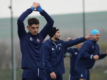 Cota 2 din fotbal 8 decembrie – SuperPariu tare în meciul de titlu Botoșani – Rapid