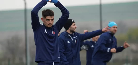 Cota 2 din fotbal 8 decembrie – SuperPariu tare în meciul de titlu Botoșani – Rapid