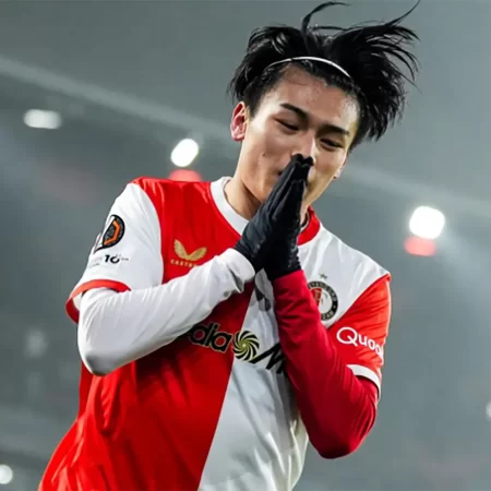 Cota 2 în FCSB vs Feyenoord, Ueda este principala amenințare la poarta roș-albaștrilor