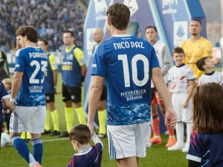 Biletul zilei din fotbal la Superbet pe favorite și șuturi, 10.01.2026