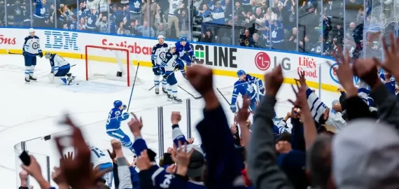 Biletul zilei hochei 13 ianuarie 2026 – Mizăm pe 3 selecții de total goluri – Cota 3.35