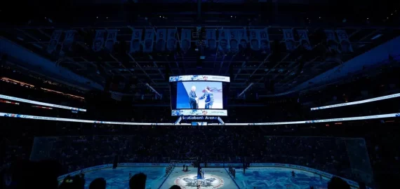 Biletul zilei hochei 14 ianuarie 2026, Mizăm pe o favorită și pe o linie de goluri – Cota 3.26