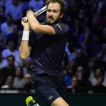 Daniil Medvedev vs Marton Fucsovics – Ponturi Pariuri ATP Brisbane 5.01.2026