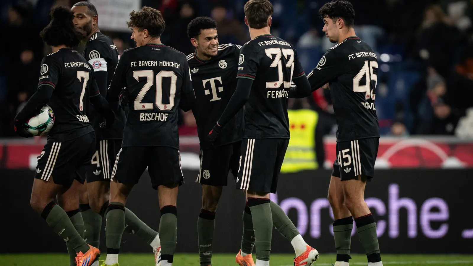 Biletul etapei a 16-a din Bundesliga 9 ianuarie 2026 - Liderul promite spectacol în primul duel al anului!