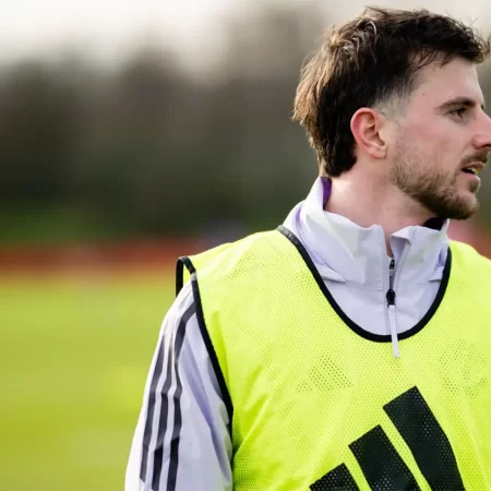 Cine transmite Manchester United – Manchester City la TV pe 17.01, de la ora 14:30?