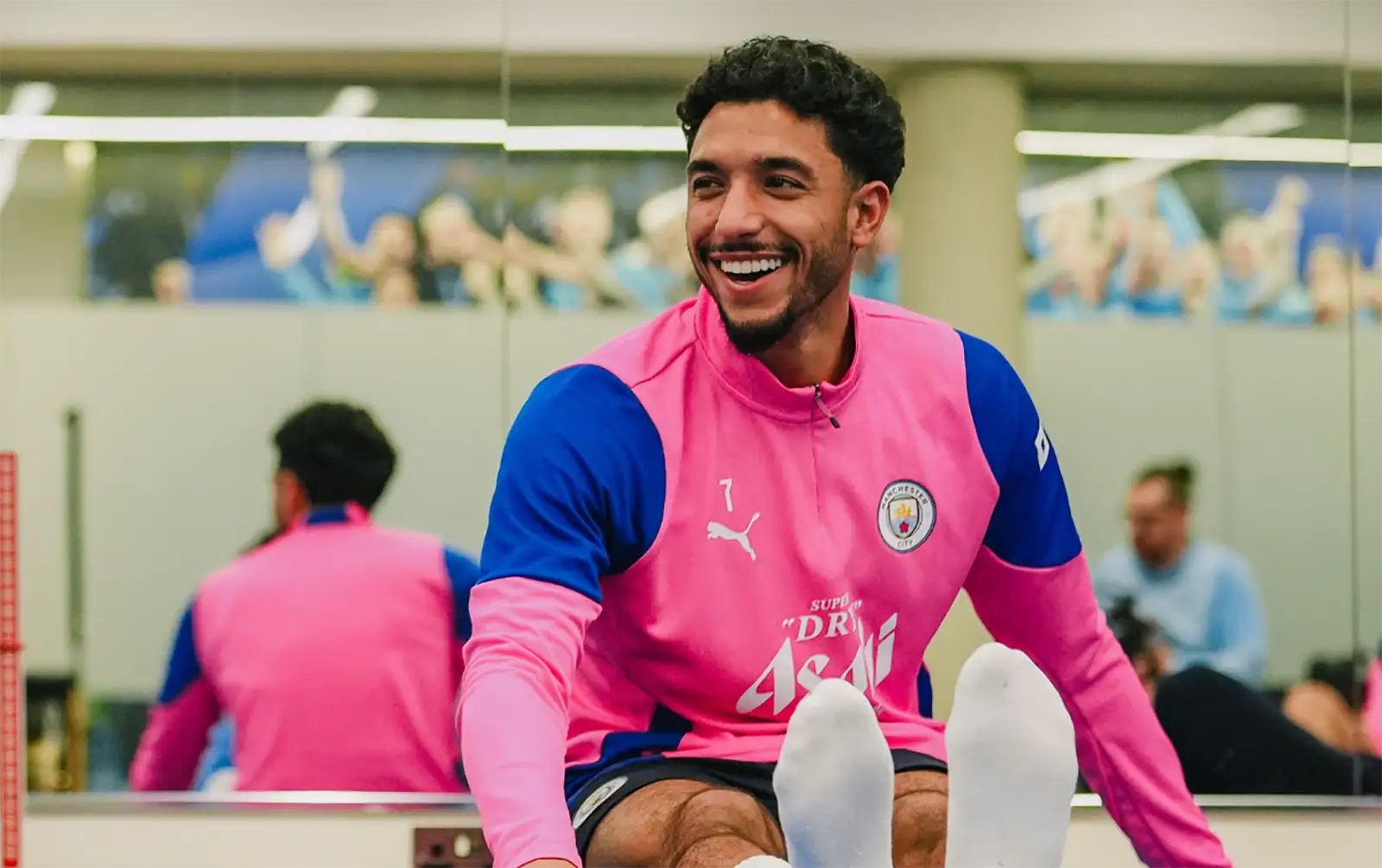 Cine transmite Tottenham - Manchester City la TV pe 01.02? Află unde îl poți urmări pe Drăgușin