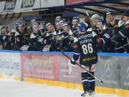 Biletul zilei hochei 12 Februarie 2026, Mizăm pe un combo din două evenimente – Cota 3,03