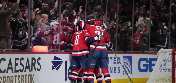 Biletul zilei hochei 28 Februarie 2026 – Combo baza pe disputele din NHL, Cota 2,96