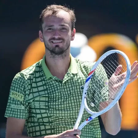 Daniil Medvedev vs Stefanos Tsitsipas – Ponturi Pariuri optimi ATP Doha 18.02.2026