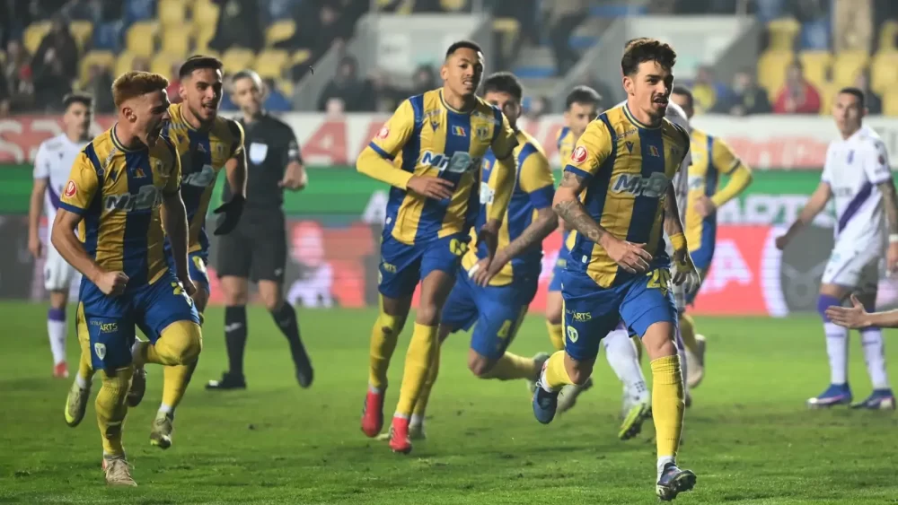 Superliga, cronica etapei a 27-a Nervi mulți și greșeli mari de arbitraj