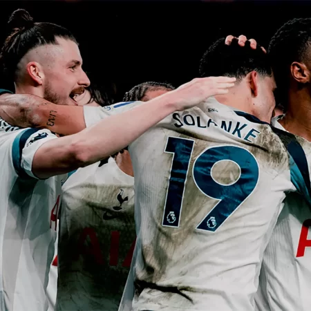 Biletul Zilei cu AI din Premier League, misiune dificilă pentru Drăgușin și colegii săi azi, 10.02