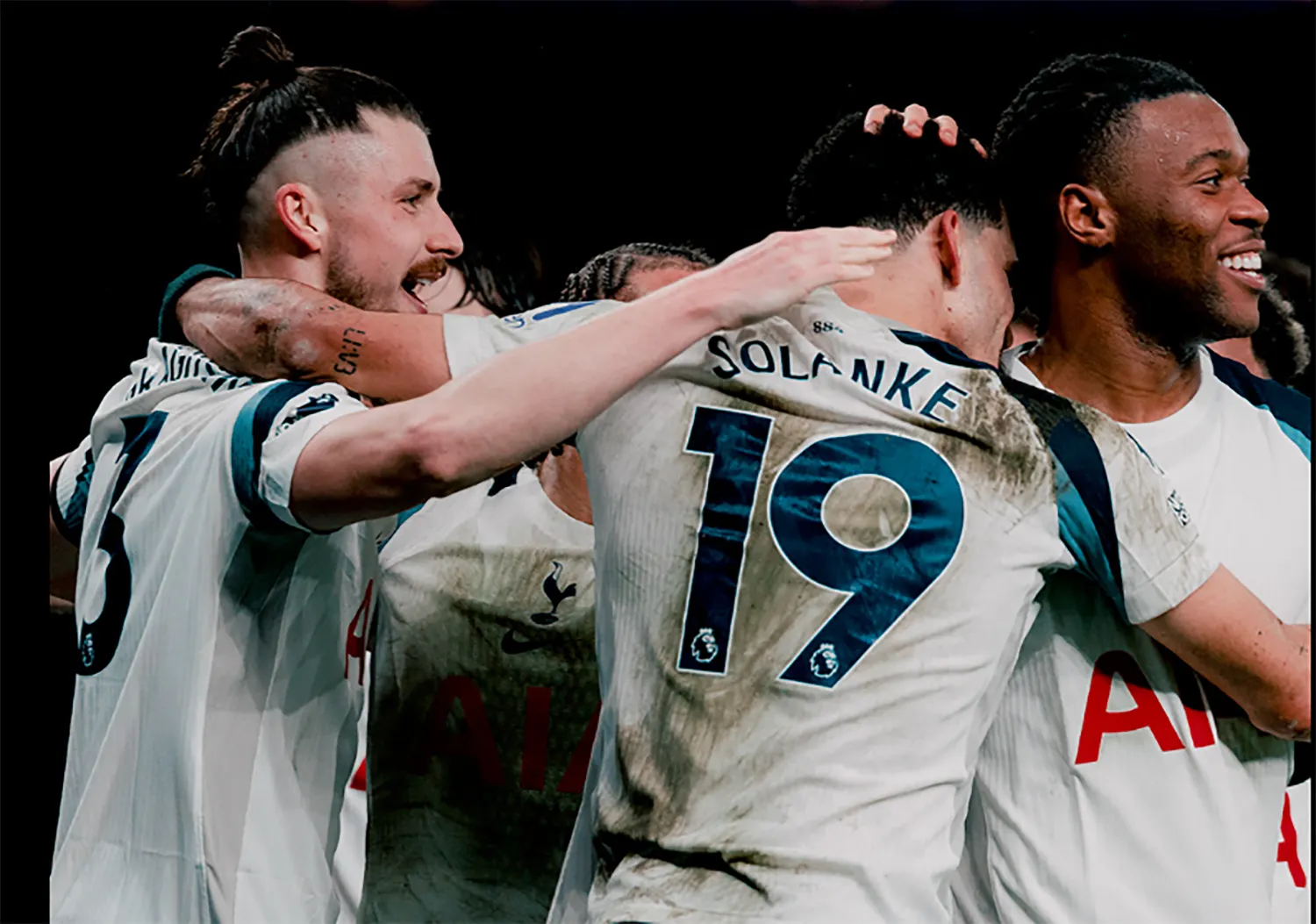 Biletul Zilei cu AI din Premier League, misiune dificilă pentru Drăgușin și colegii săi azi, 10.02