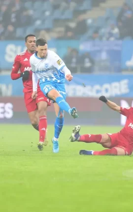 Biletul zilei din fotbal 9 februarie 2026 – Favoritele și cartonașele ne pot înverzi o cotă de 10