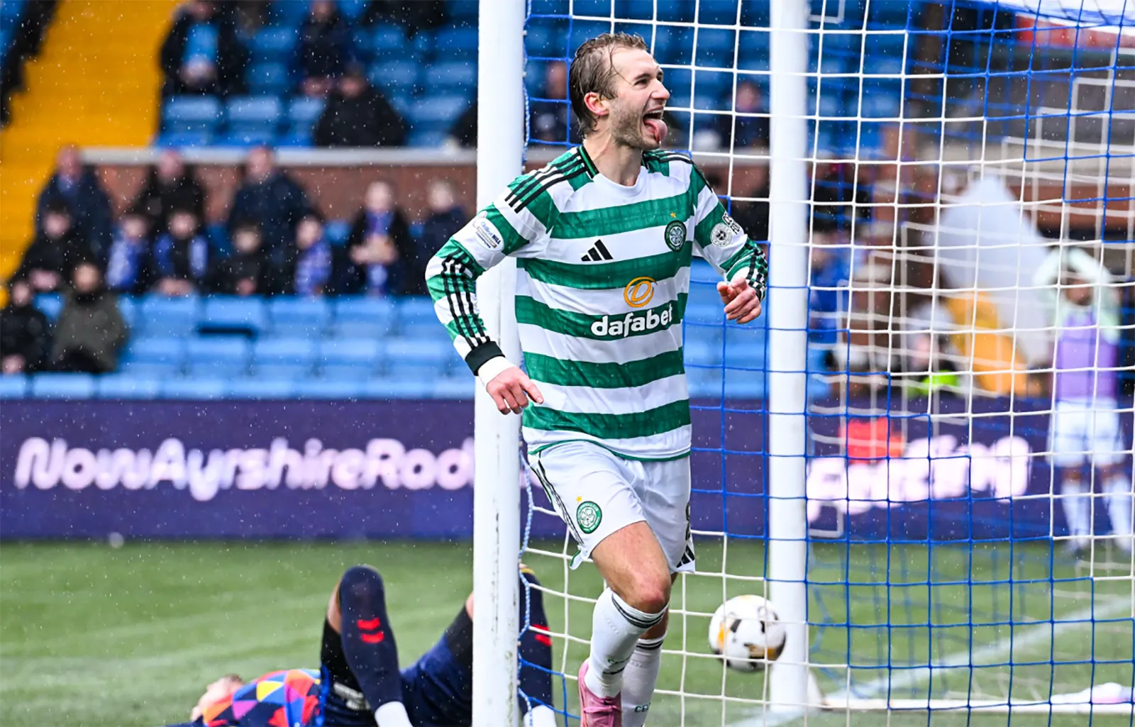 Cine transmite Celtic - Stuttgart la TV pe 19.02, de la ora 22:00, în Europa League?