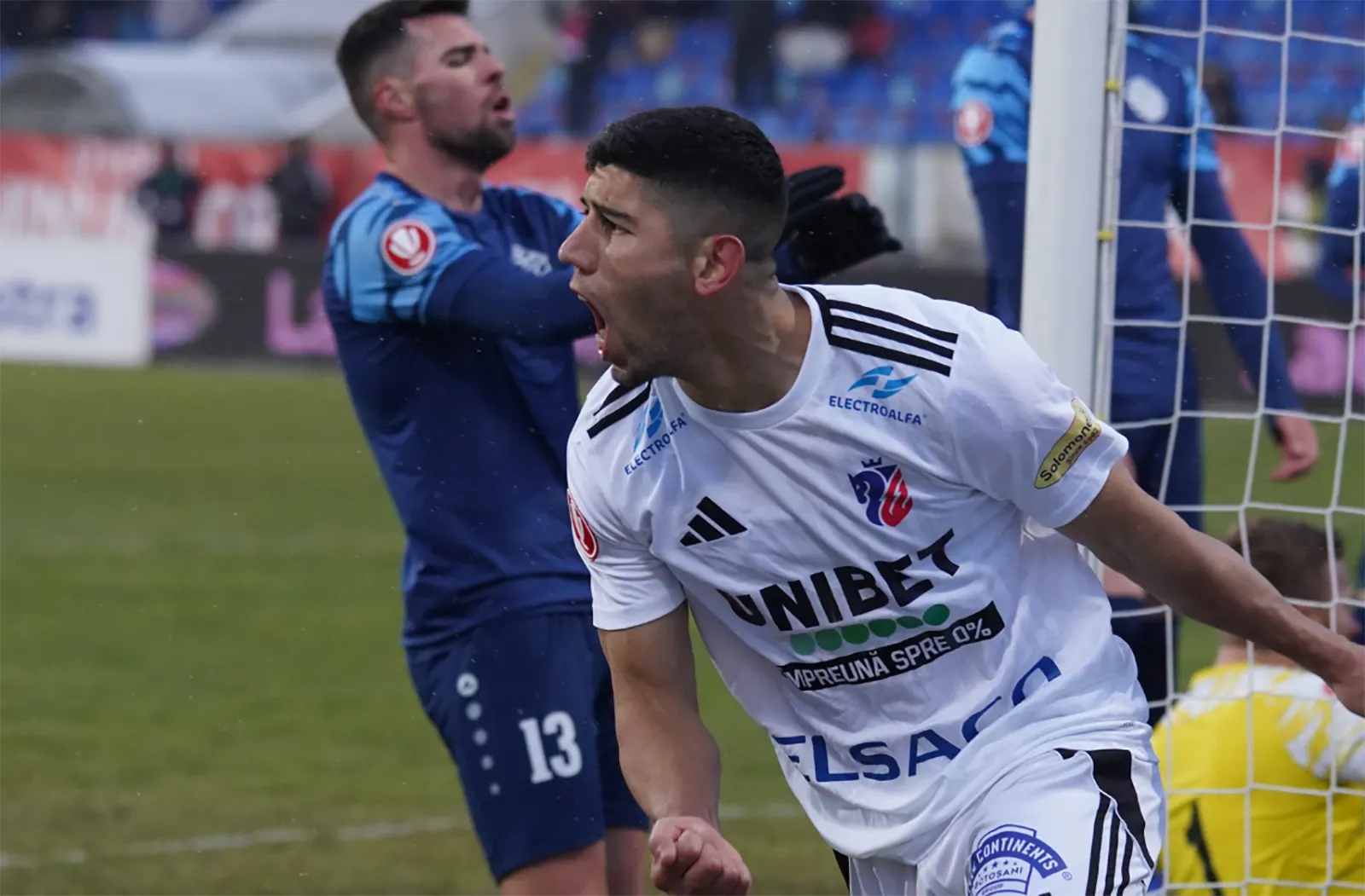 Cine transmite FC Botoșani - U Cluj la TV pe 20.02, ora 20:00, în etapa a 28-a?