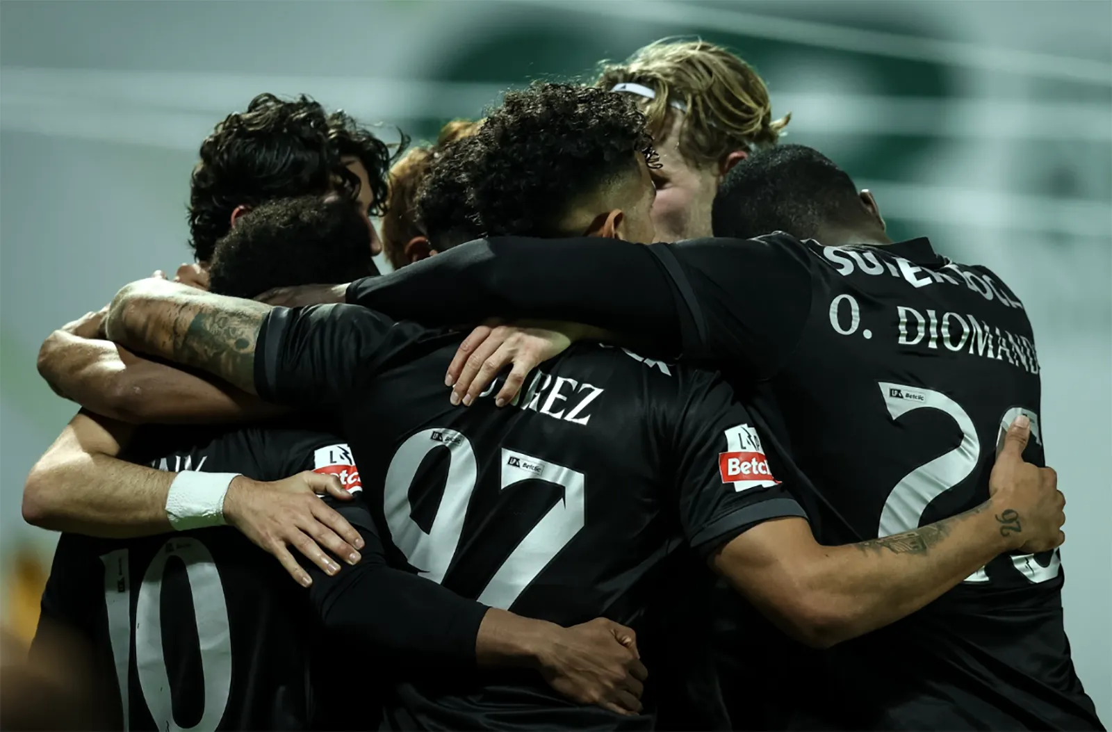 Cota 2 din fotbal plasată la Unibet 27.02, lupta la titlu din Portugalia continuă