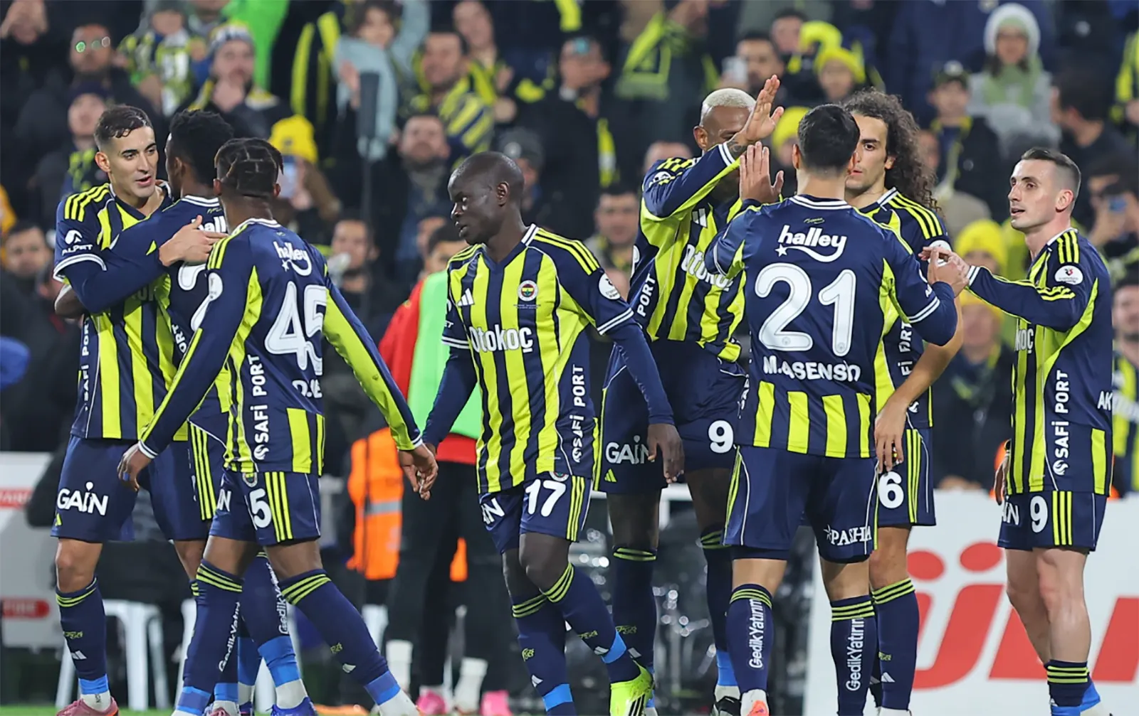 Cota 2 plasată la Mr Bit 19.02 - Fener poate da lovitura pe teren propriu