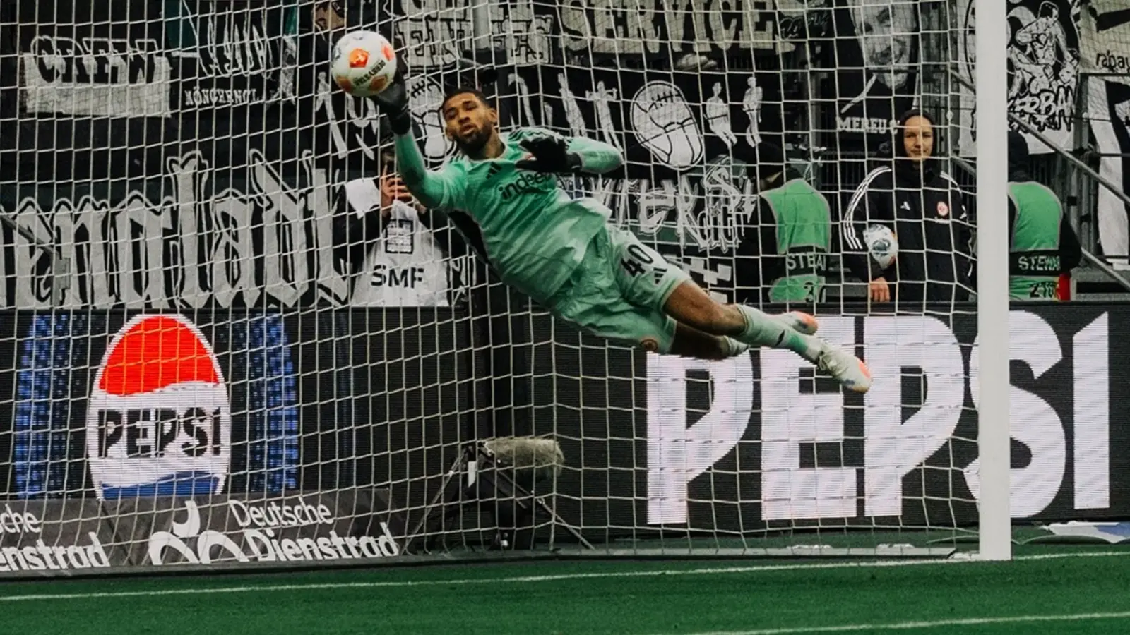 Frankfurt - Freiburg, Ponturi pariuri Bundesliga, 1 martie 2026