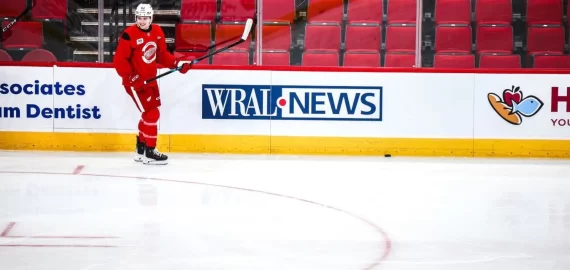 Biletul zilei hochei 09.03.2026 – Două selecții pe goluri pentru un combo în cotă 2,91