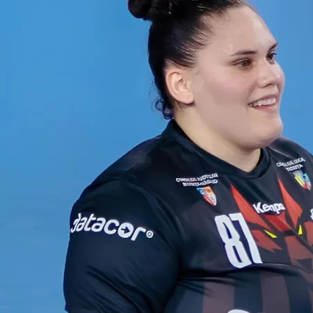 Cine transmite Gloria Bistrița vs Brest la TV pe 18 aprilie, începând cu ora 17:00, în turul sferturilor EHF Champions League?