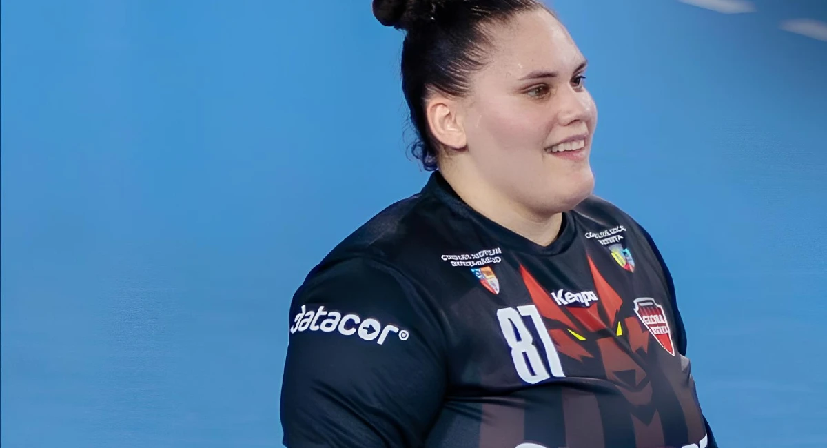 Cine transmite Gloria Bistrița vs Brest la TV pe 18 aprilie, începând cu ora 17:00, în turul sferturilor EHF Champions League?