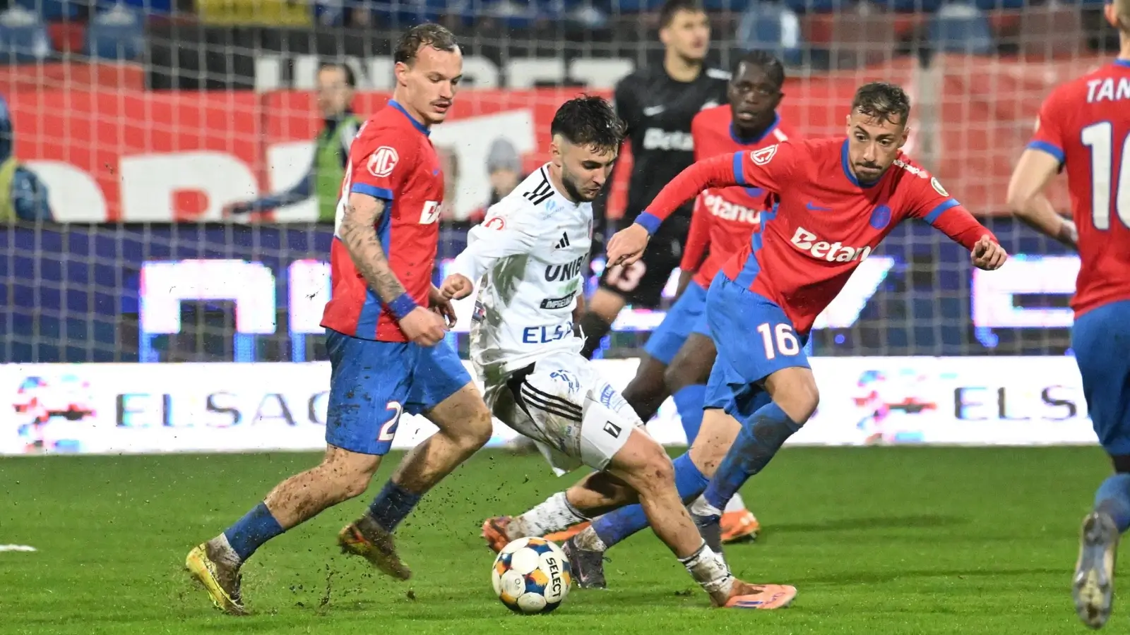 FC Botoșani - FCSB Prima înfrângere pentru Mirel Rădoi