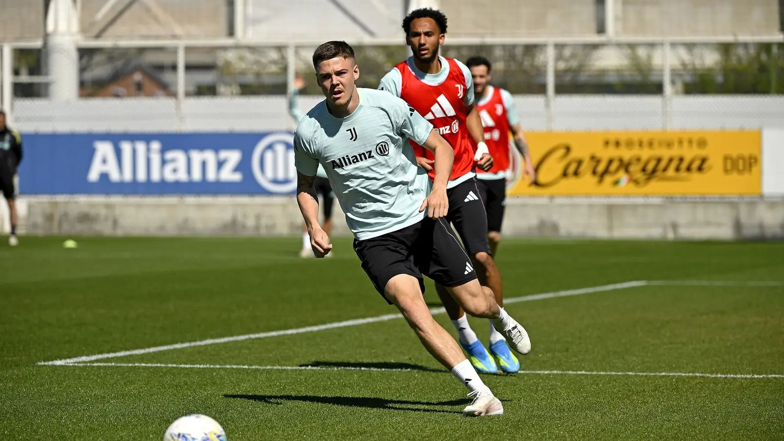 Bilet săptămânal din fotbal 6 aprilie 2026 - Duelurile europene în prim-plan pentru o cotă de 29