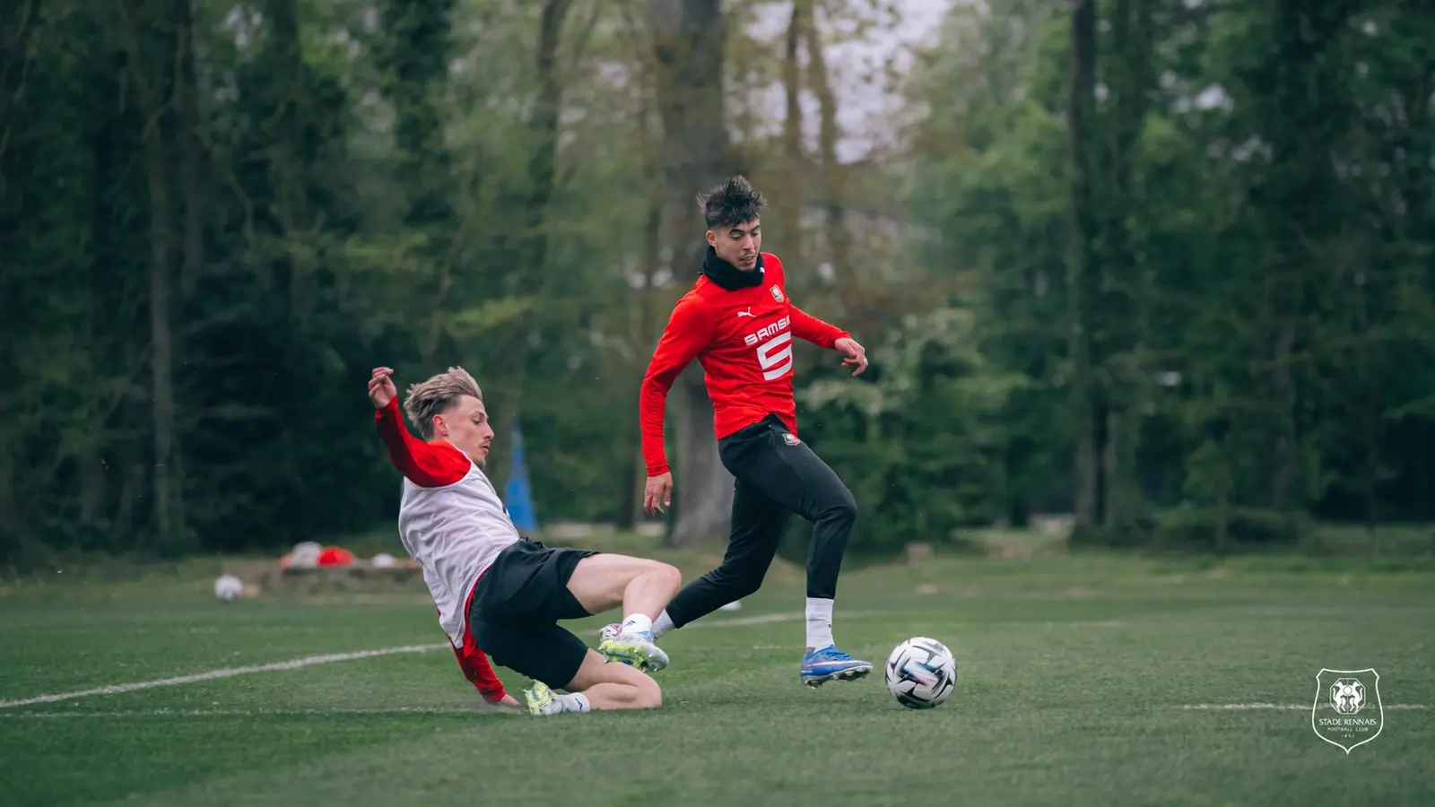 Biletul zilei din Pariuri Speciale 19.04.2026 - Numărăm șuturile și cornerele pentru o cotă de 4 la Mr Bit