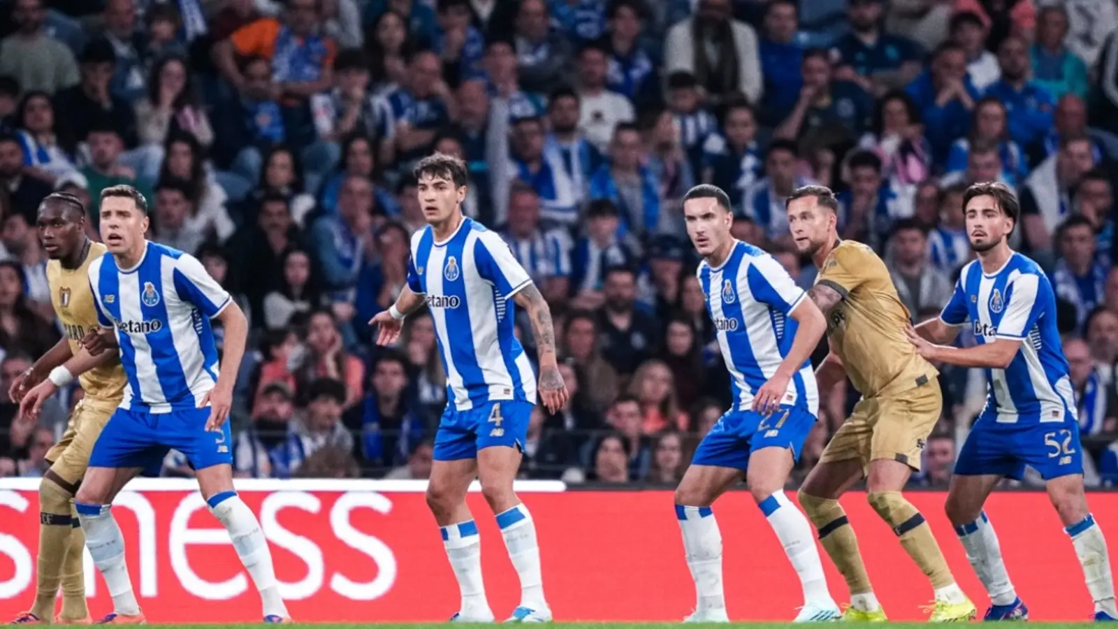 Biletul zilei din sferturile Europa League 08.04.2026 - Atacăm o cotă de 4.26 la Superbet