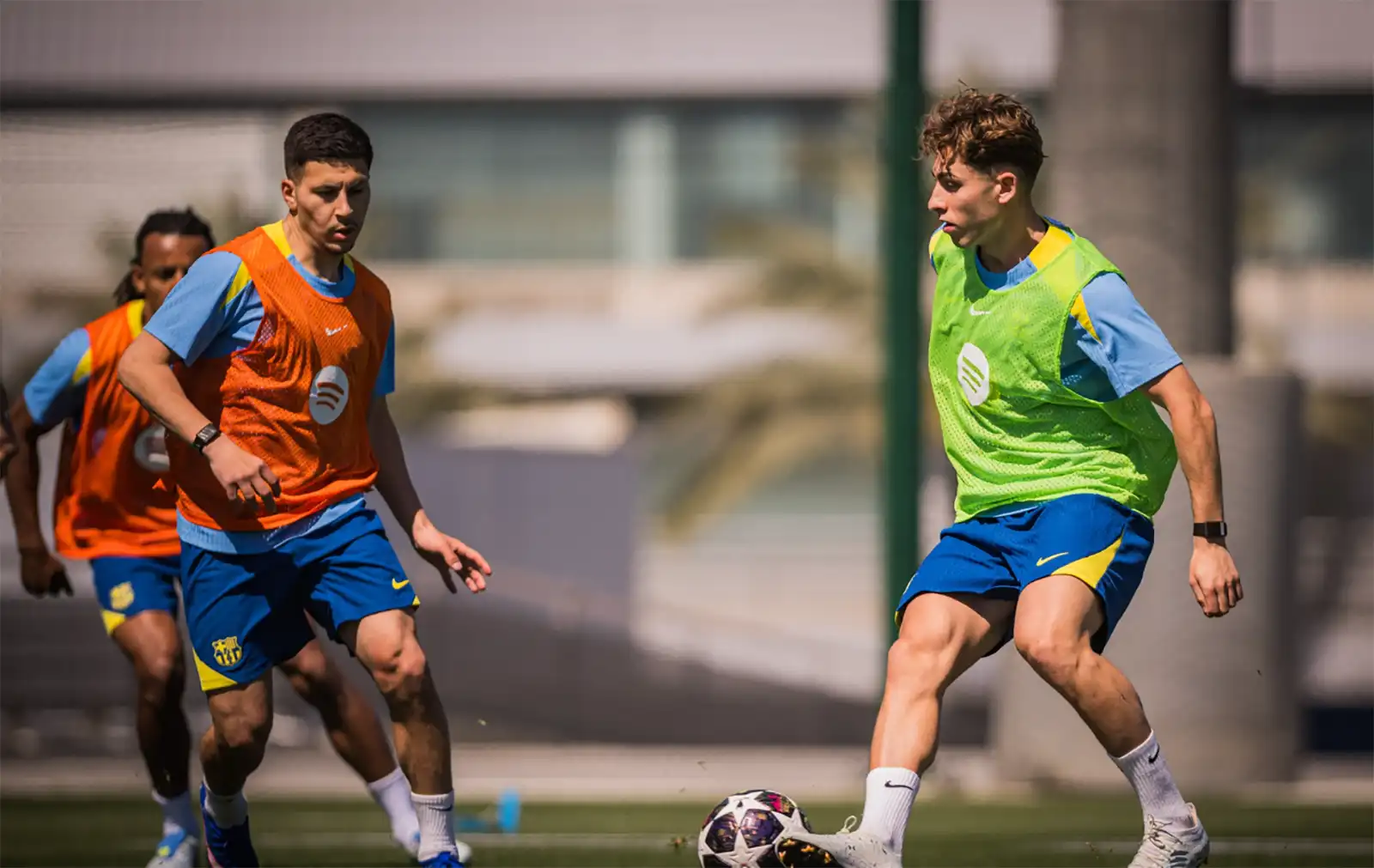 Cine transmite Barcelona - Atletico Madrid la TV pe 8 aprilie, de la ora 22:00, în sferturile UCL?