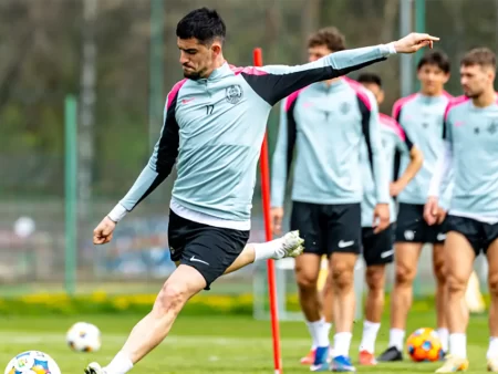 Cine transmite derby-ul CFR Cluj – U Cluj la TV pe 25.04, în play-off?