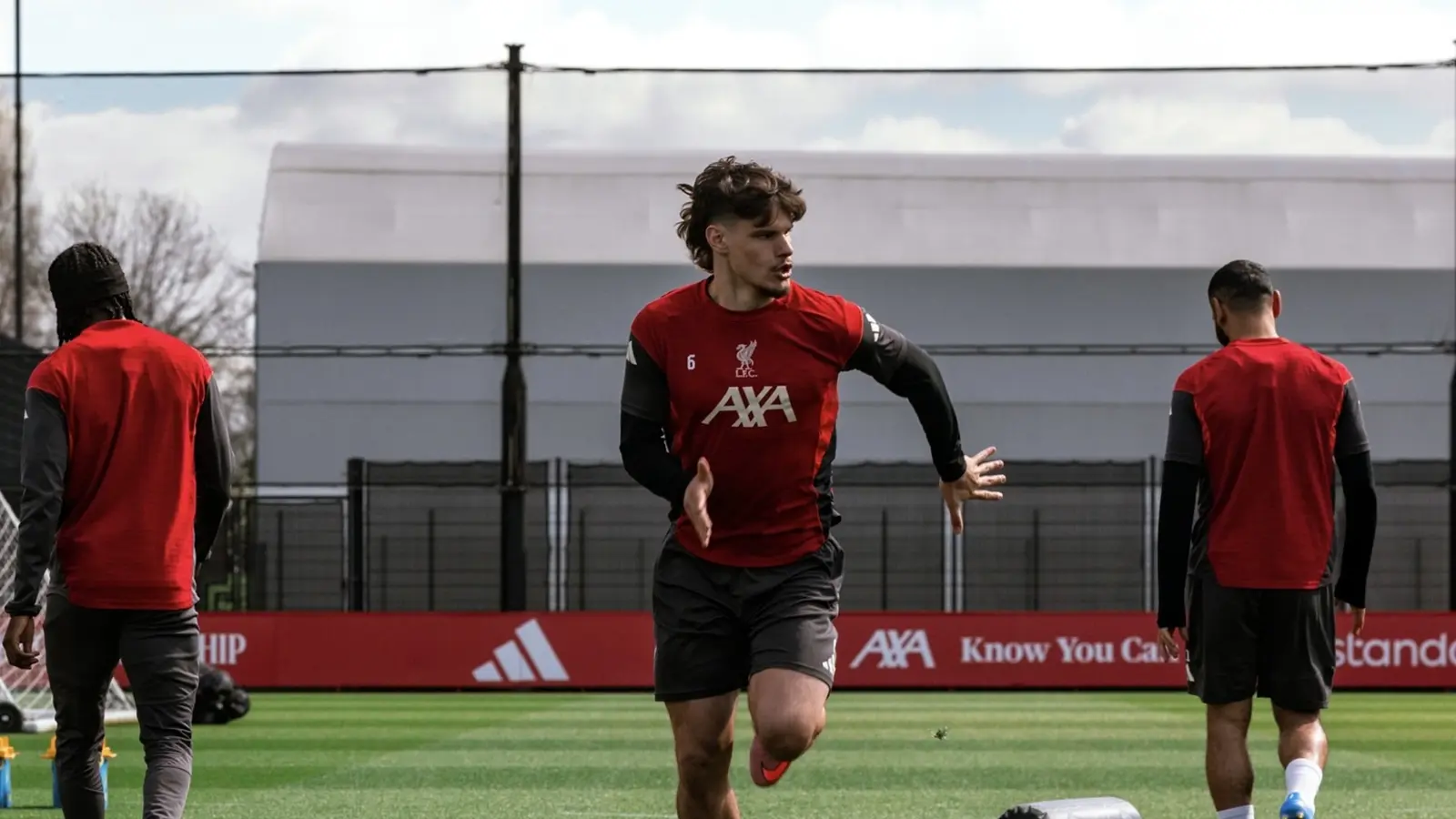 Cine transmite PSG - Liverpool la TV, pe 08.04.2026, de la ora 22:00 în sferturile UCL?