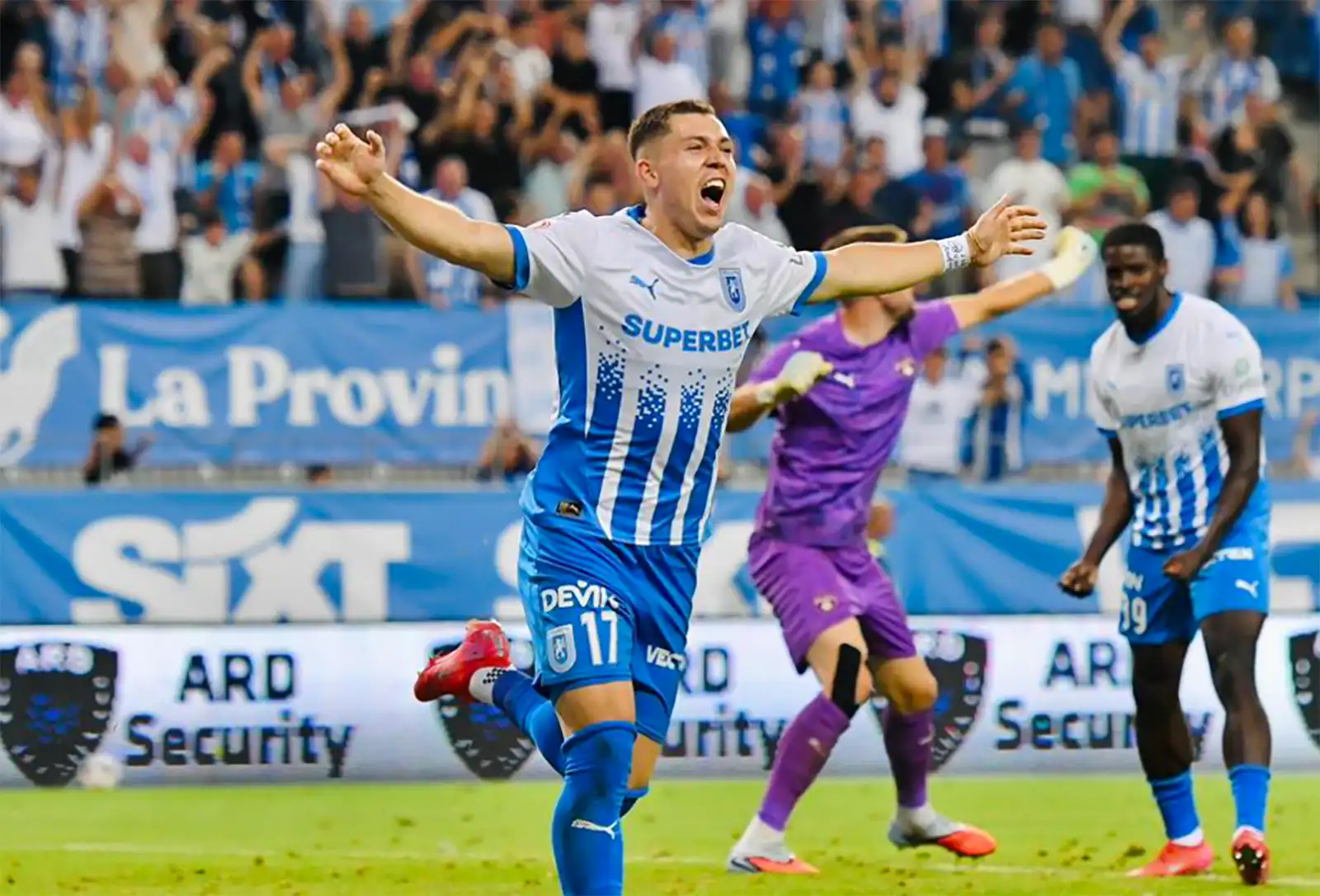 Cine transmite Universitatea Craiova - Rapid la TV pe 19 aprilie, de la ora 21:00?