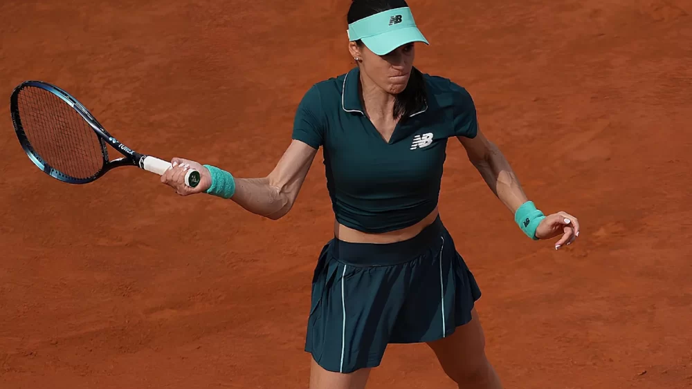 Cine transmite Sorana Cîrstea vs Jelena Ostapenko la TV pe 12 mai, în sferturile turneului de la Roma?