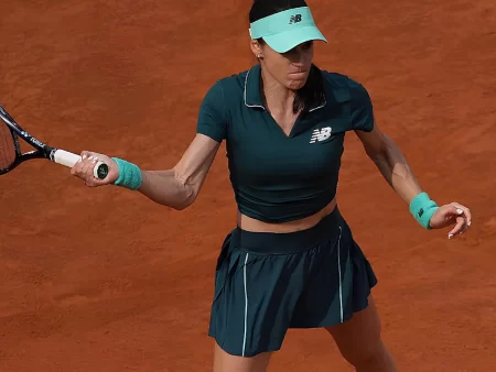 Cine transmite Sorana Cîrstea vs Jelena Ostapenko la TV pe 12 mai, în sferturile turneului de la Roma?