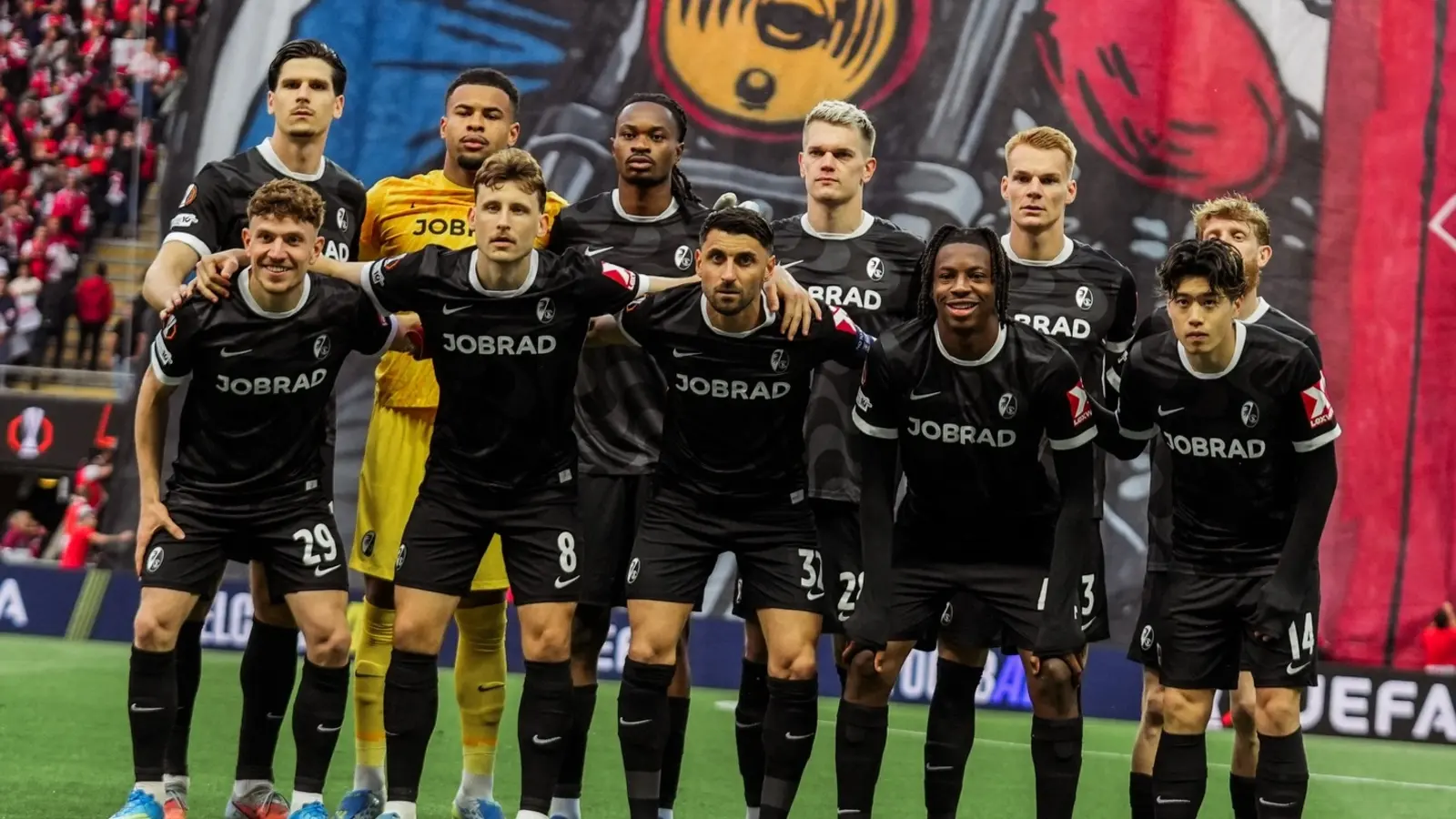 Cine transmite Freiburg vs Aston Villa la TV, pe 20 mai 2026, de la ora 22:00, în finala Europa League?