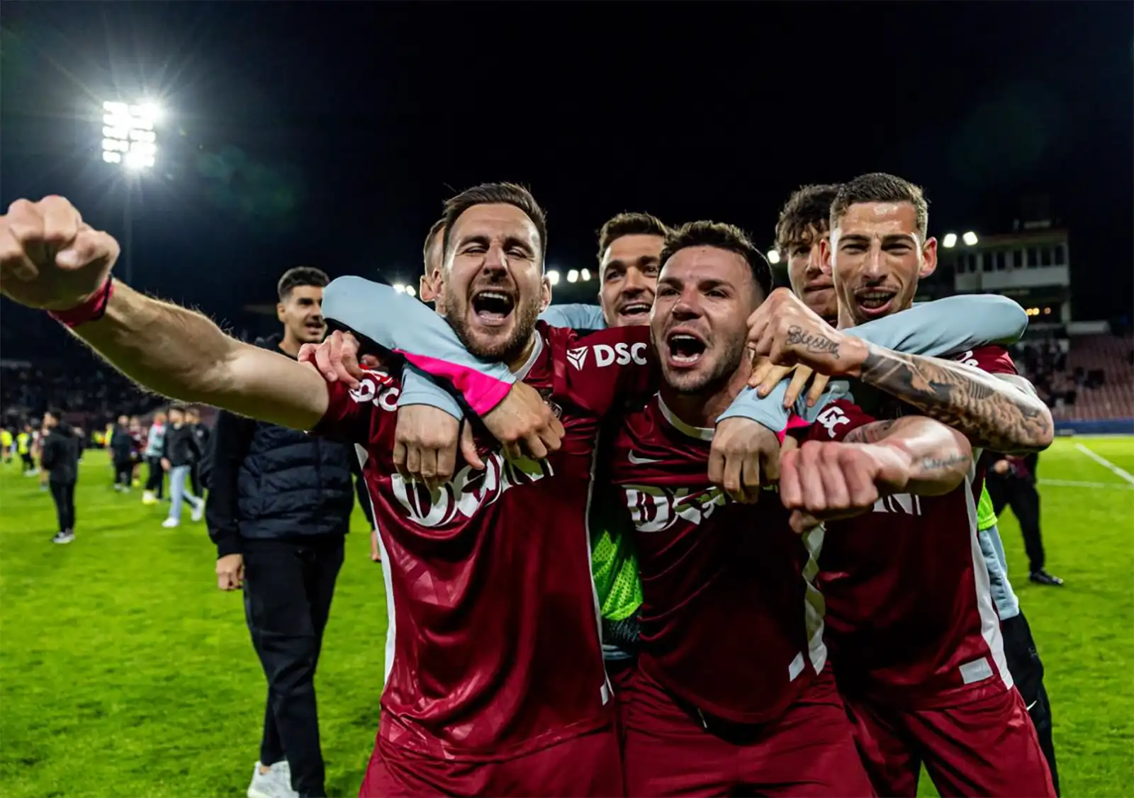Cine transmite Rapid - CFR Cluj la TV pe 4 mai, în play-off-ul Ligii 1?