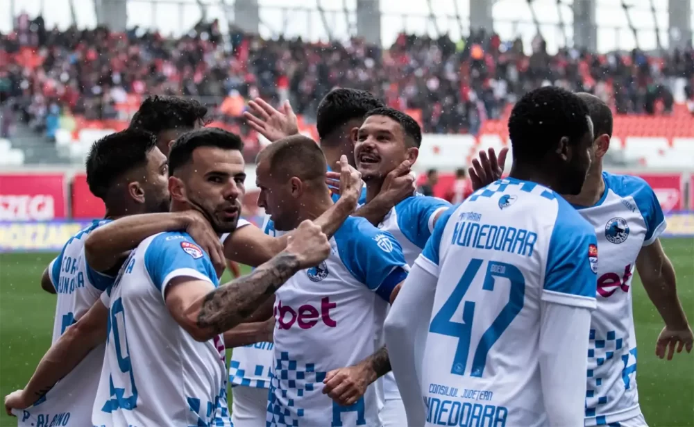 Cota 2 din fotbal 6 mai 2026 - Corvinul este foarte aproape de promovare