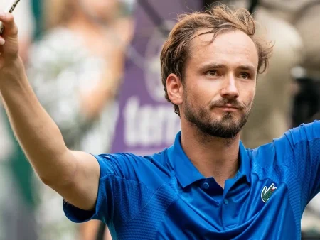 Cota 2 ATP Halle 16 iunie 2026 – rusul Medvedev va avea viață grea cu argentinianul Etcheverry