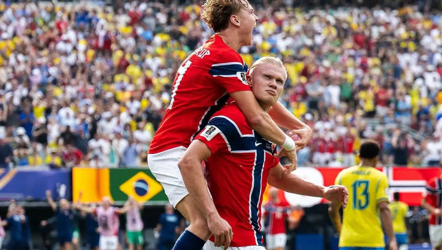 Cine transmite Norvegia vs Anglia la TV