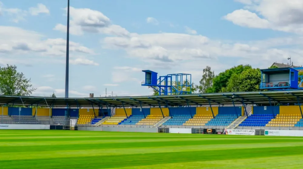 cine transmite ML Vitebsk vs Universitea Craiova la TV 8 iulie 2026 ora 20